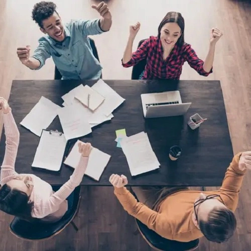 Opportunity to collaborate & grow with others